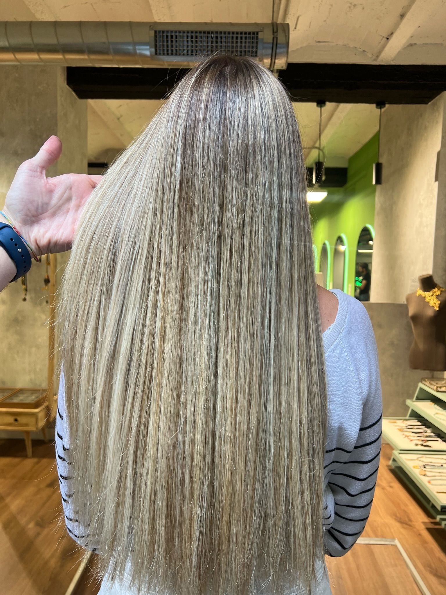 Tratamiento capilar de colágeno en Madrid — Maison Botanique, peluquería orgánica en Madrid